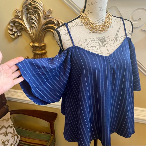 Umgee Tops - Umgee cold shoulder boho flutter sleeve top